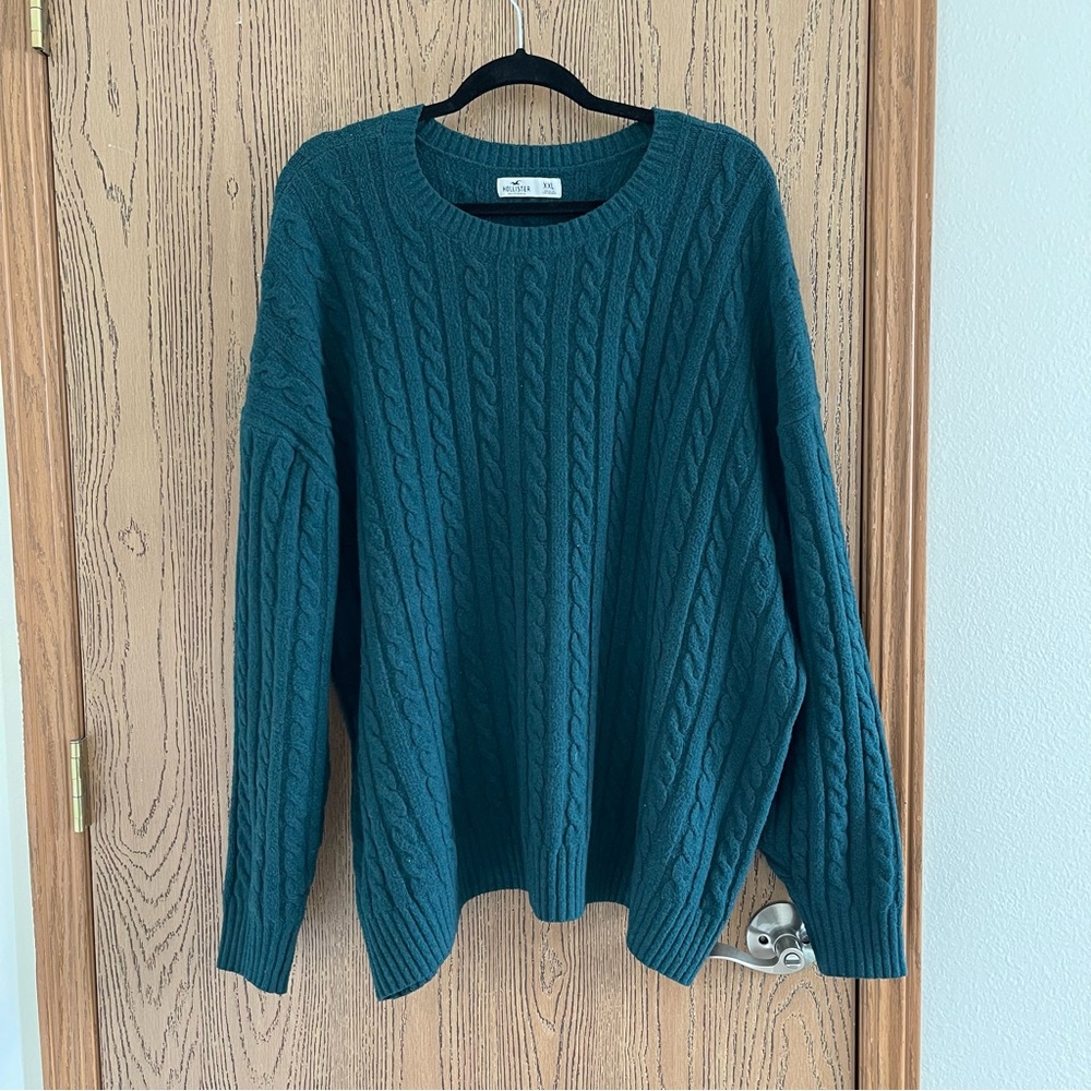 Hollister sweater